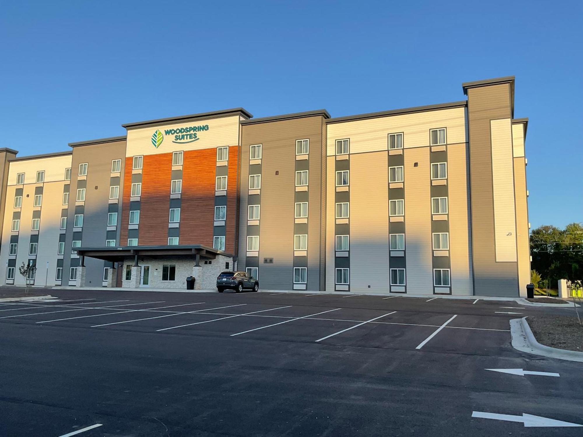 Woodspring Suites Winston-Salem Near Hanes Mall 外观 照片